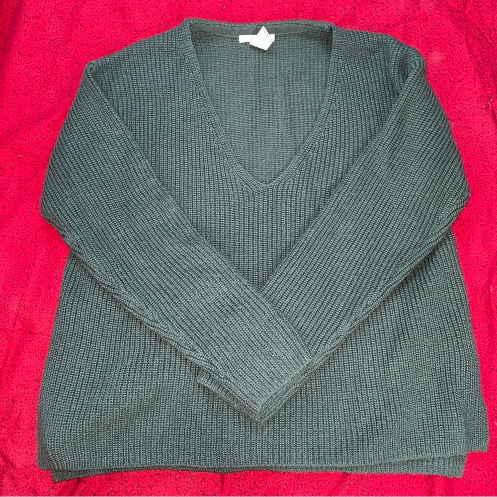 H&M‎ Green V-Neck Sweater Ribbed Knit